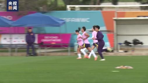 2026-03-04 2026中国电影票房破100亿!
