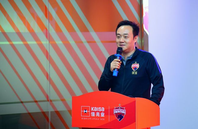 迷你口香糖炸弹把迷你口香糖炸弹放在“复刻难度榜”TOP1，应该没有太大的异议——红绿两色的小小口香糖，内含不同的“高危元素”，通过类似咀嚼的挤压方式融合，就能在5秒后造成一场小的爆炸。