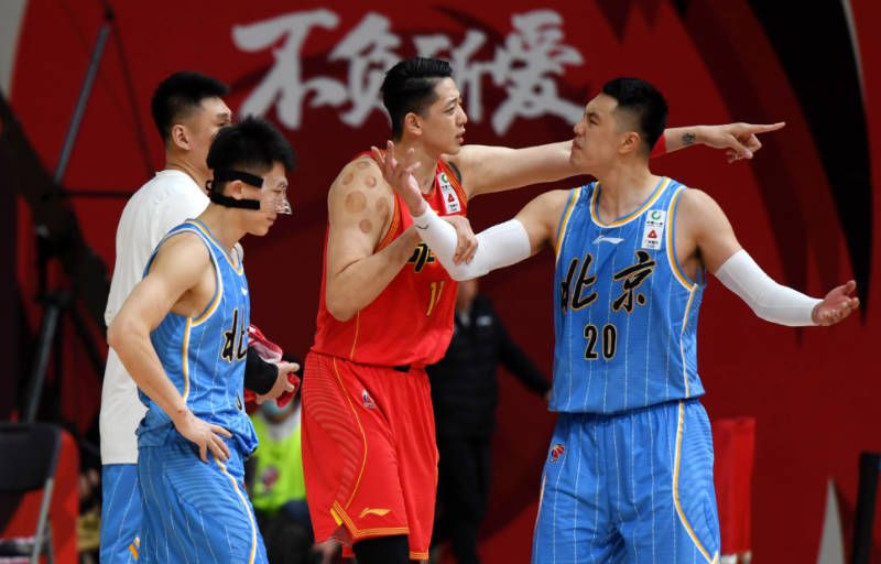 亲历者讲述“共同见证” 2025-08-15 近日，在纪念中国人民抗日战争暨世界反法西斯战争胜利80周年的重要历史时刻，首部全景式展现中国人民14年抗战艰辛历程的纪录电影《山河为证》正式全国上映。