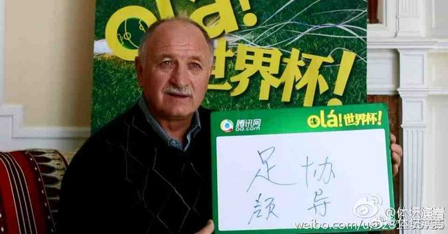 观众在《第一滴血》或者《终结者》里看到的，不是人，是神。
