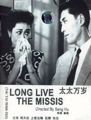 昆凌挺大肚捞金幸福甜笑 穿长裙前凸后翘孕味足 2015-04-07 7日，“天王嫂”昆凌现身上海为品牌站台，这是在与周杰伦曝出怀孕喜讯后首次公开露面，身穿吊带白纱裙的她唯美亮相，前凸后翘孕味十足。