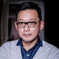 ”李淼特别提到北山管理团队的细节：“他故意纵容手下内斗，通过制造危机感巩固权威。